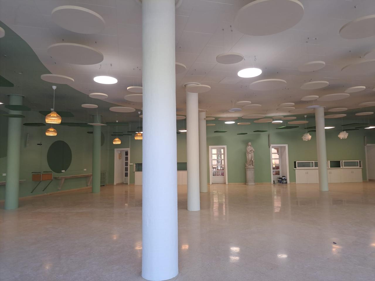 Salón interior pintado por ESFER